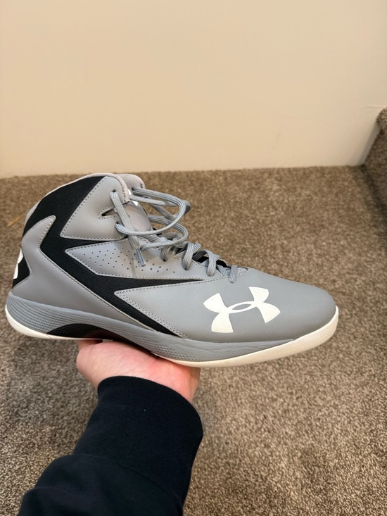 Under Armour Other - Under Armour basketball shoes - size 15